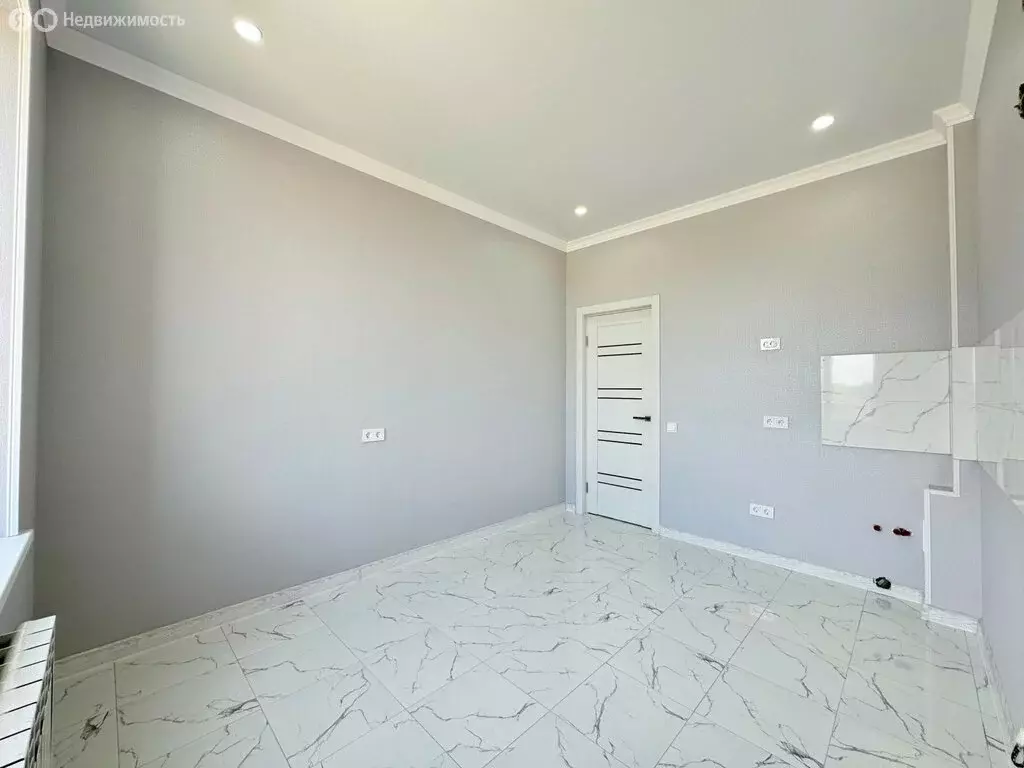 1-комнатная квартира: Нальчик, улица Мовсисяна, 9 (38 м) - Фото 2