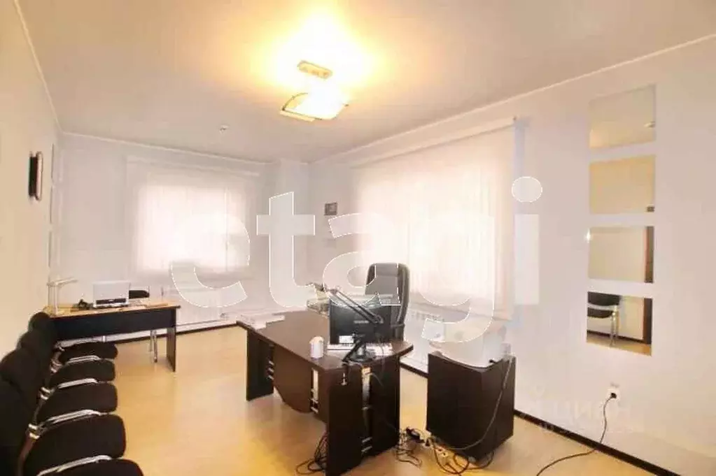 Офис в Тюменская область, Тюмень ул. Калинина, 62 (850 м) - Фото 1