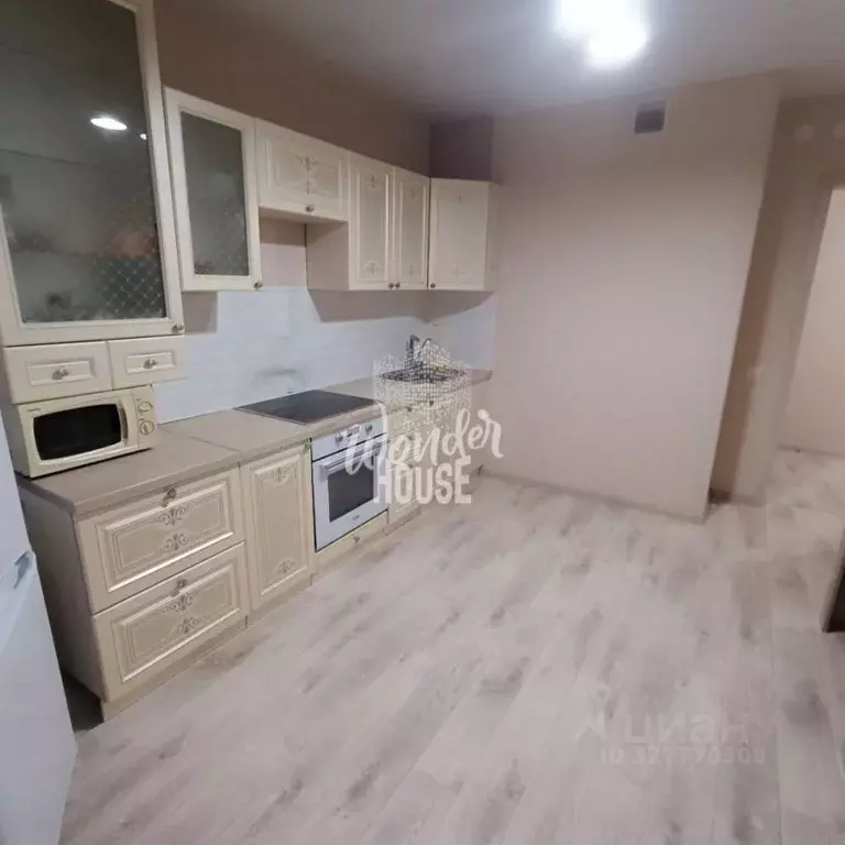 2-к кв. Тюменская область, Тюмень ул. Тальниковая, 1 (55.0 м) - Фото 2