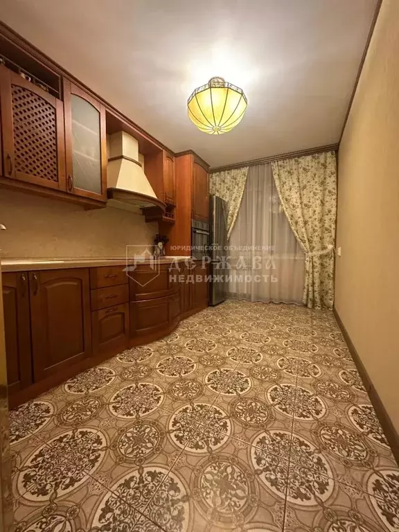 3-к кв. Кемеровская область, Кемерово ул. Серебряный Бор, 25 (68.0 м) - Фото 1