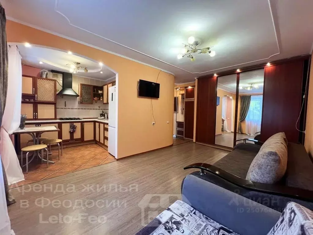 1-к кв. Крым, Феодосия ул. Федько, 20 (32.0 м) - Фото 0