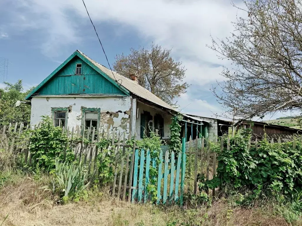 Дом в Ростовская область, Матвеево-Курганское с/пос, Дараганов хут.  ... - Фото 1