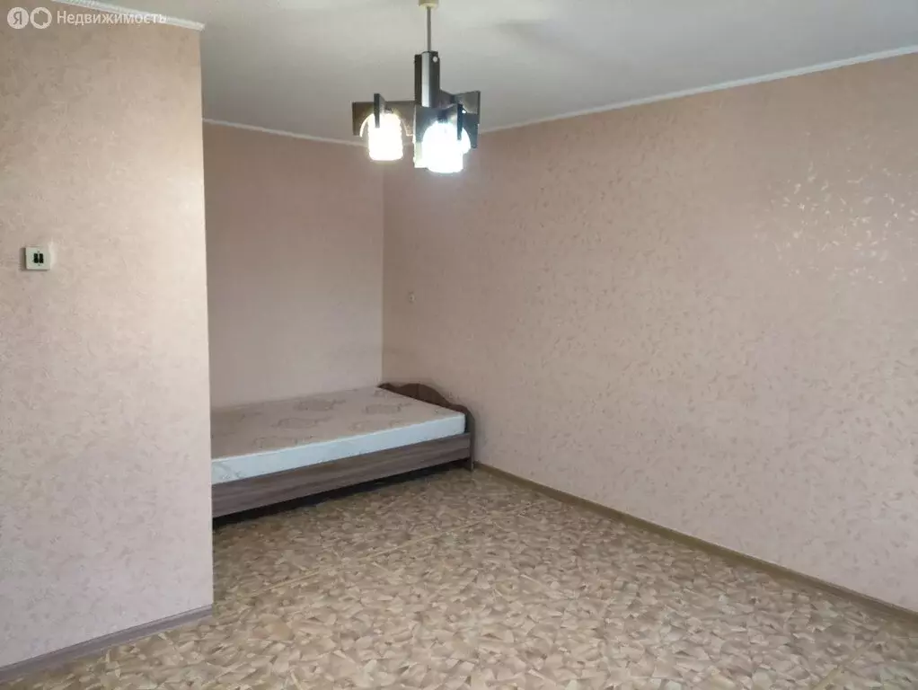 1-комнатная квартира: посёлок Баранчинский, улица Физкультурников, 1 ... - Фото 2