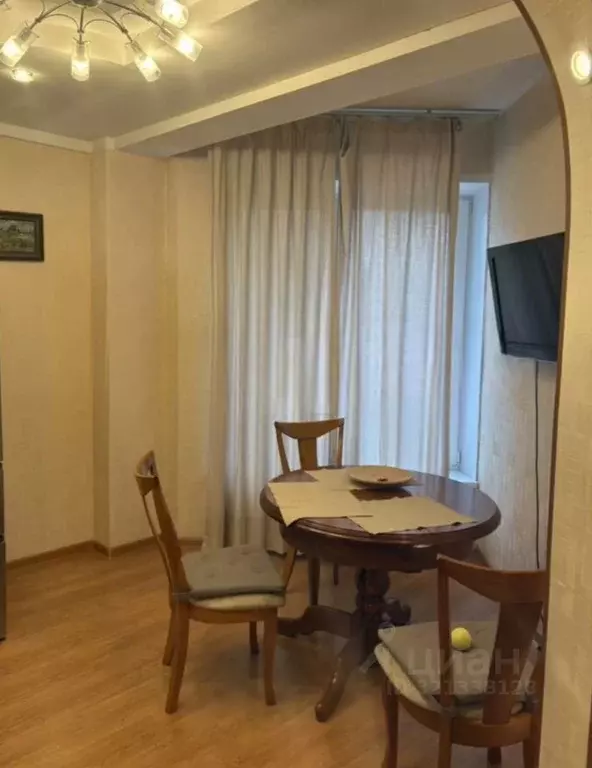 2-к кв. Свердловская область, Екатеринбург ул. Кузнечная, 79 (66.3 м) - Фото 0