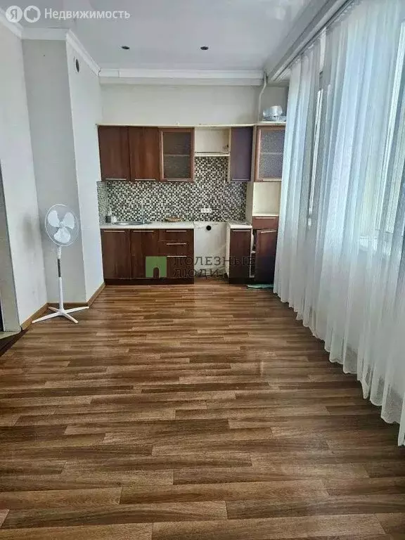 Квартира-студия: Красноярск, улица 40 лет Победы, 2 (32 м) - Фото 2