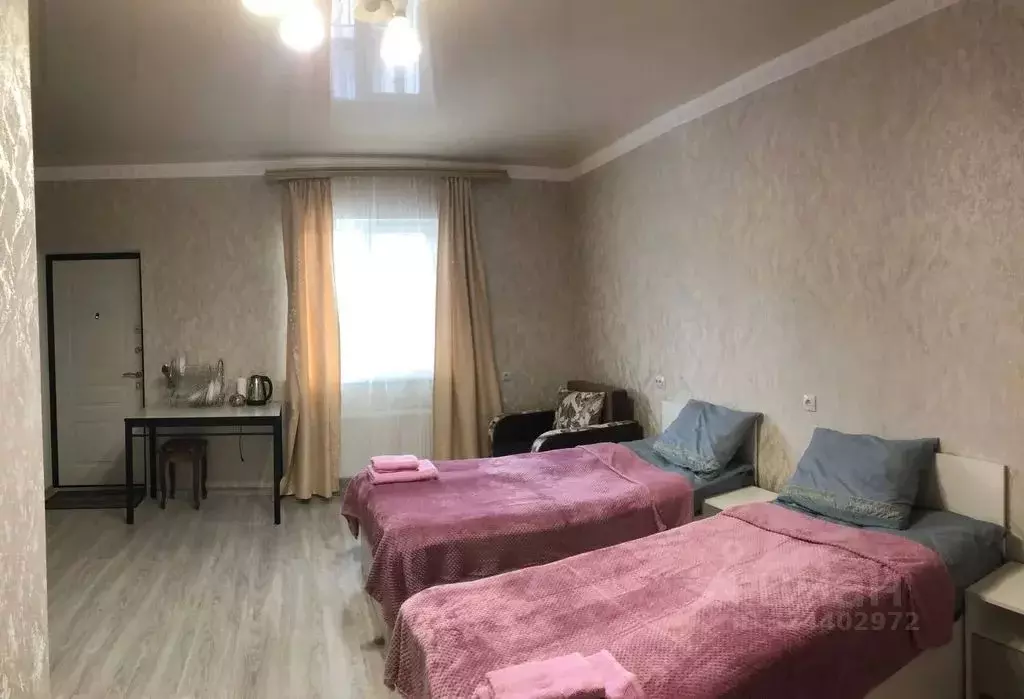 Комната Карачаево-Черкесия, Зеленчукский район, с. Архыз ул. Алиева, 3 - Фото 1