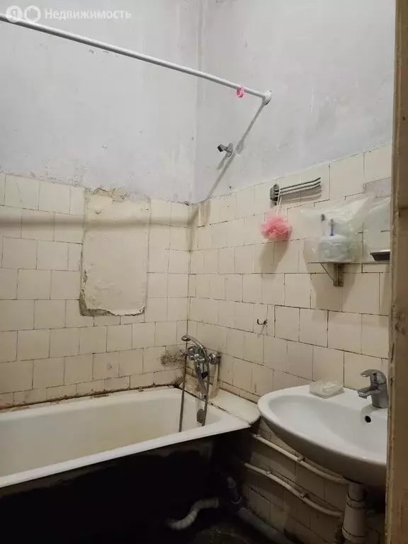 3-комнатная квартира: Санкт-Петербург, 11-я линия Васильевского ... - Фото 1