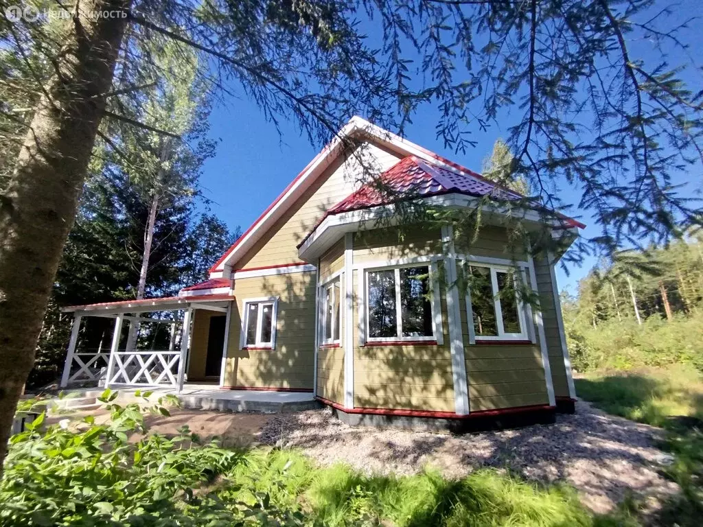 Дом в Рахьинское городское поселение, садоводческий массив Рахья, ... - Фото 0
