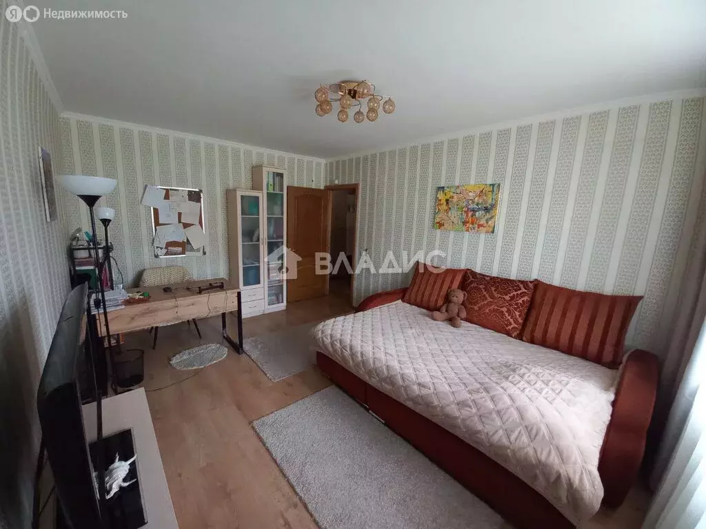 3-комнатная квартира: Улан-Удэ, улица Гагарина, 73А (66.9 м) - Фото 1