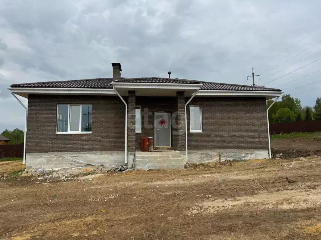 Дом в Тульская область, Тула городской округ, д. Харино  (100 м) - Фото 1