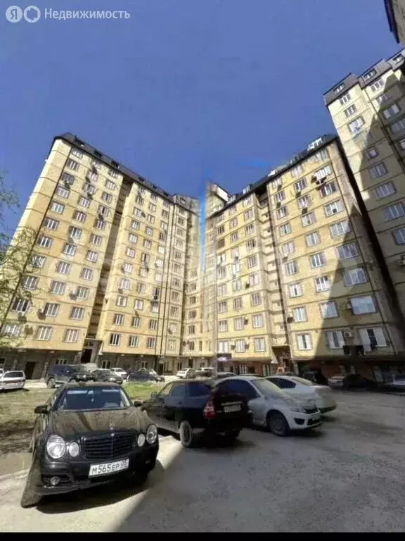 2-комнатная квартира: Махачкала, проспект Али-Гаджи Акушинского, 393 ... - Фото 1