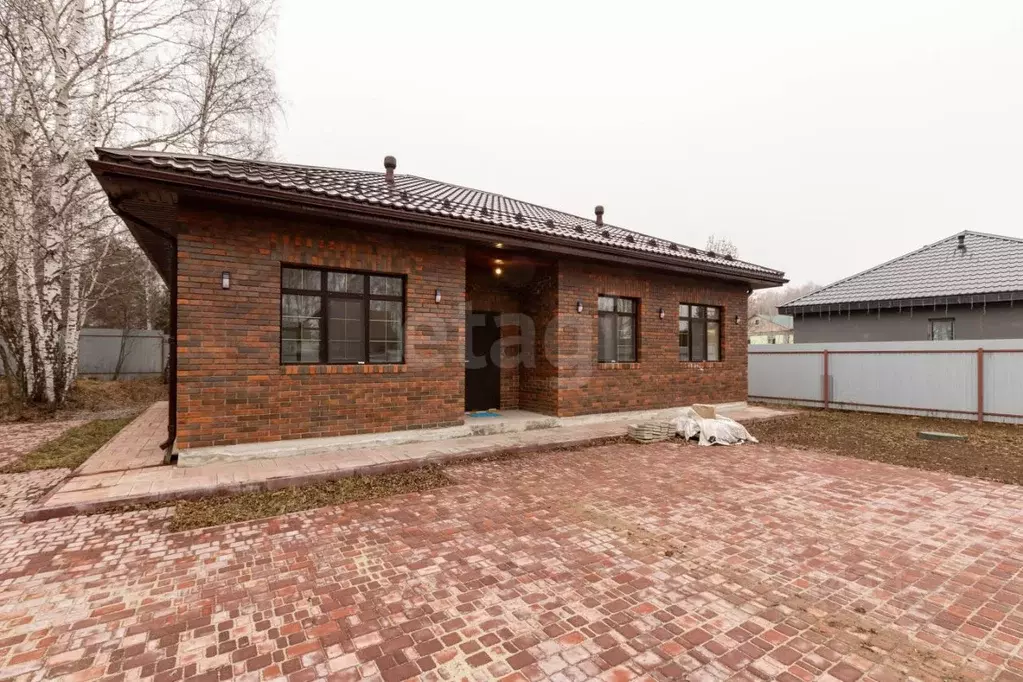 Дом в Свердловская область, Березовский муниципальный округ, пос. ... - Фото 1