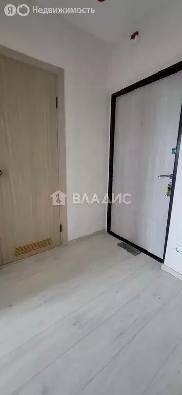 1-комнатная квартира: посёлок Берёзовый, улица имени Профессора ... - Фото 2