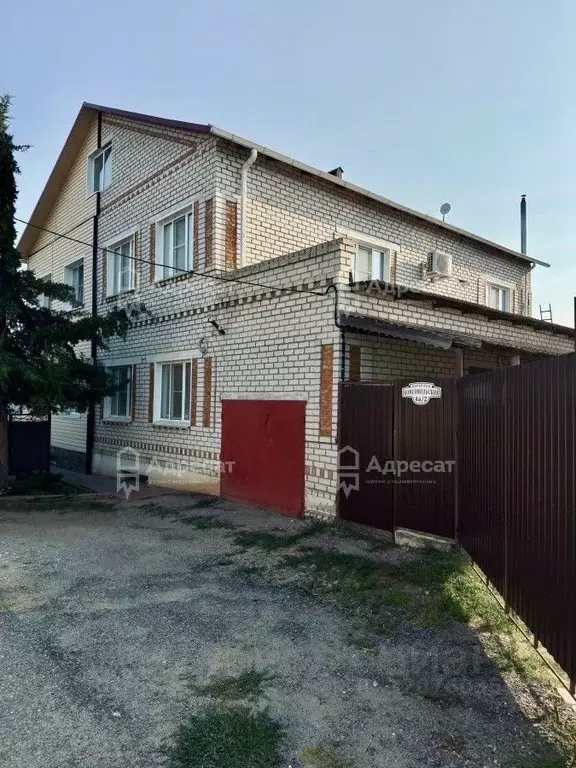 Дом в Волгоградская область, Калачевский район, Ильевское с/пос, пос. ... - Фото 1