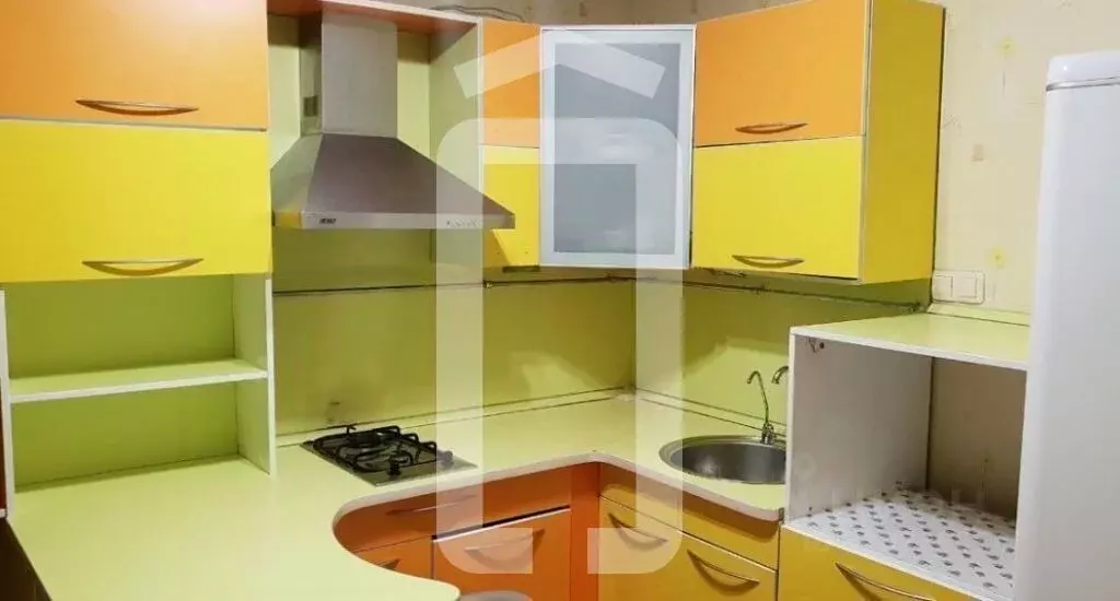 1-к кв. Свердловская область, Екатеринбург ул. Азина, 15 (28.0 м) - Фото 0
