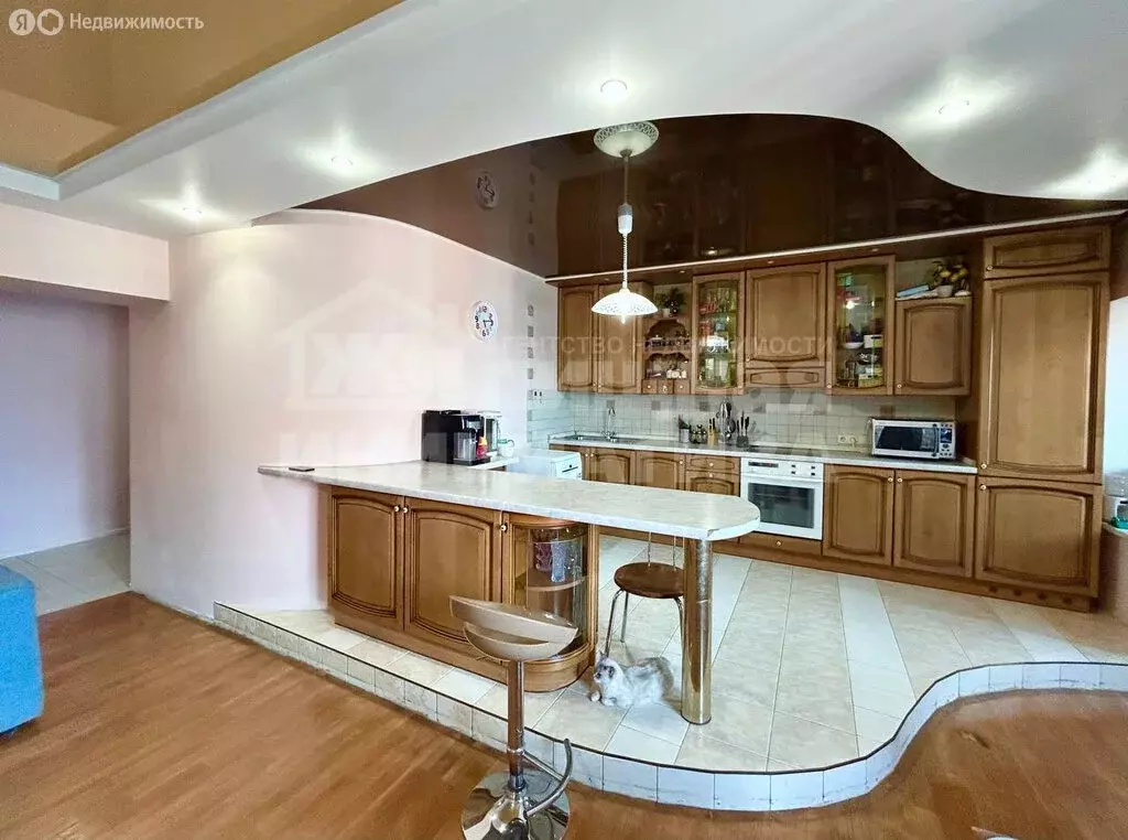 5-комнатная квартира: Уфа, улица Гафури, 54 (261.6 м) - Фото 0