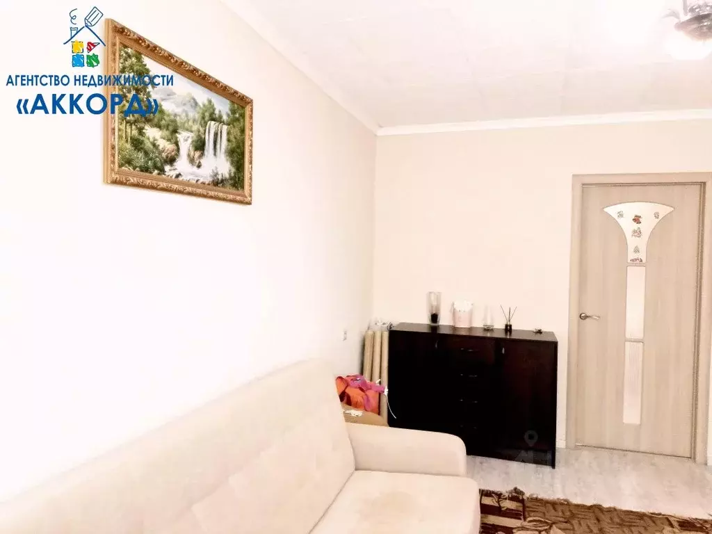 2-к кв. Алтайский край, Барнаул ул. 50 лет СССР, 15 (43.9 м) - Фото 2