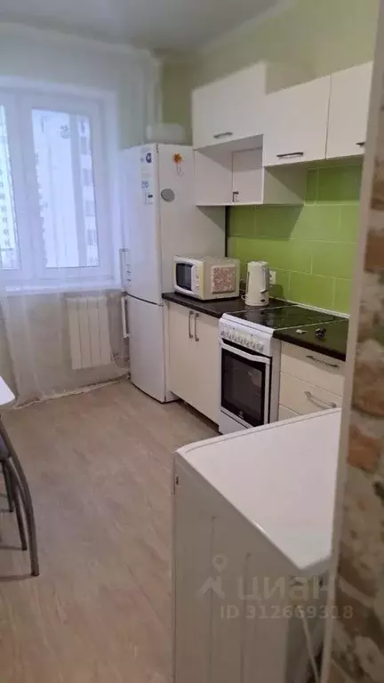 2-к кв. Тюменская область, Тюмень ул. Вересковая, 15к1 (51.1 м) - Фото 0
