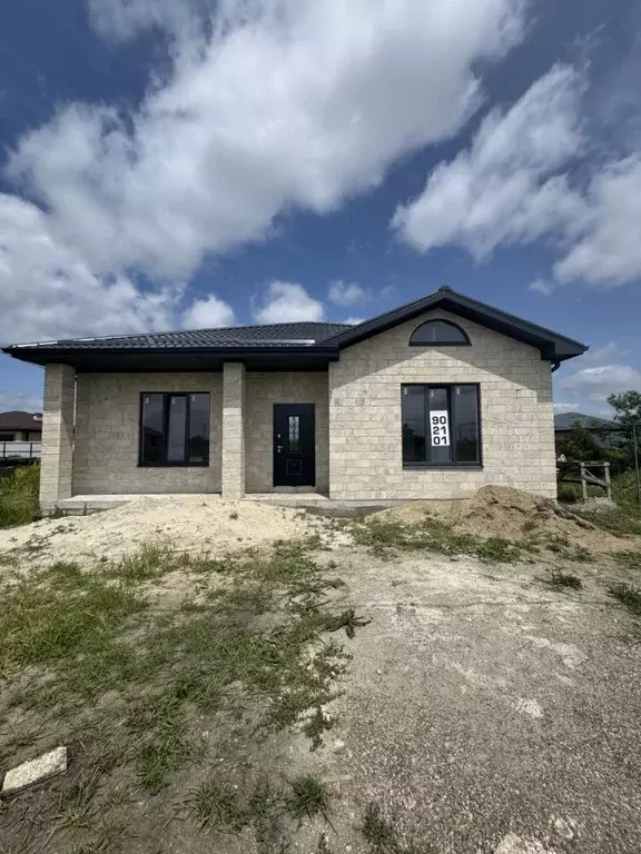 Дом в Ставропольский край, Ставрополь ул. Роз, 9 (135 м) - Фото 1