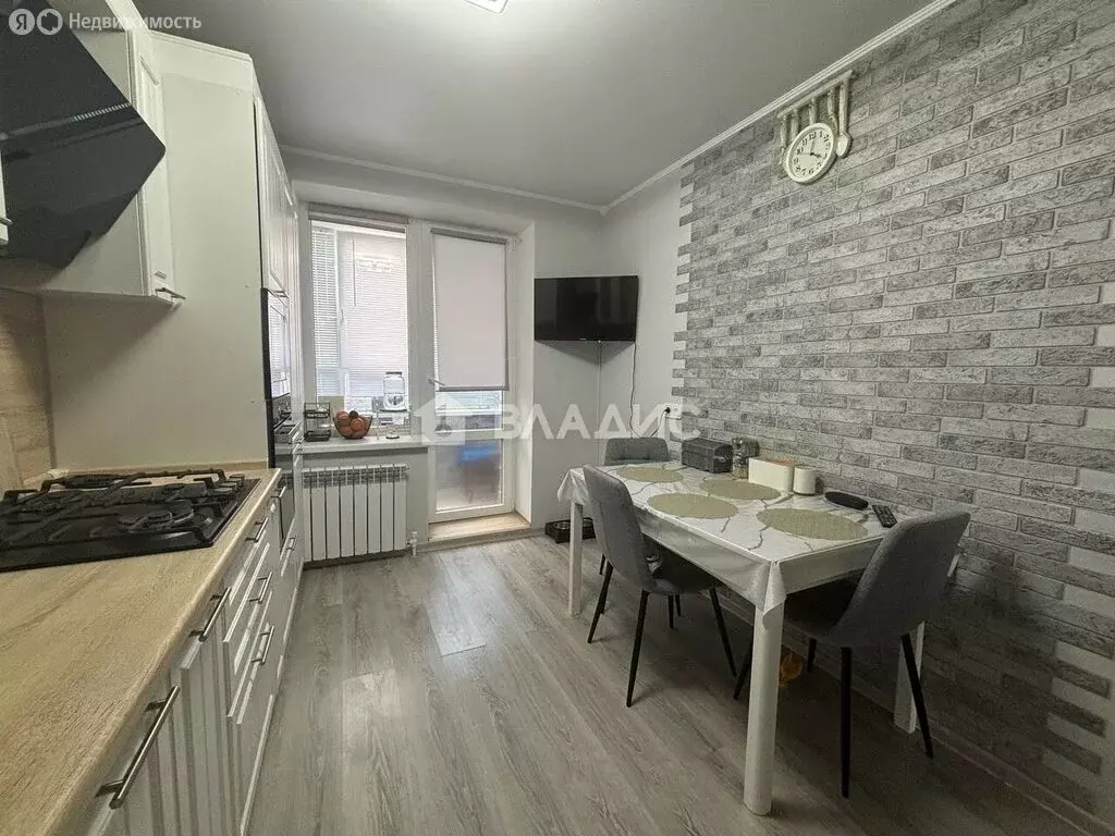 2-комнатная квартира: Калуга, улица Георгия Амелина, 3 (50 м) - Фото 2