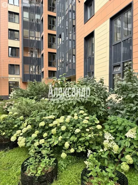 3-комнатная квартира: Санкт-Петербург, улица Александра Матросова, 8к1 ... - Фото 2