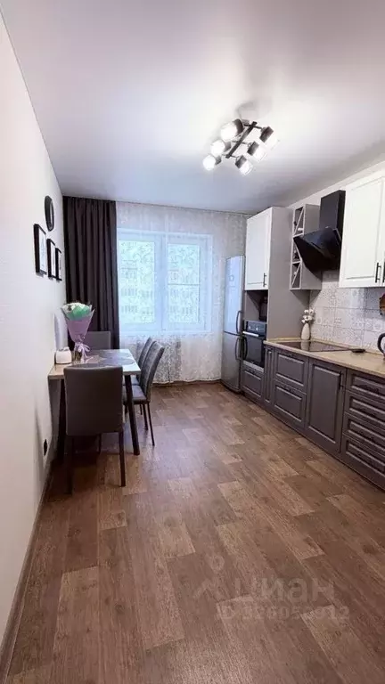 3-к кв. Омская область, Омск СибНИИСХоз мкр, ул. 1-я Пригородная, 14к2 ... - Фото 1