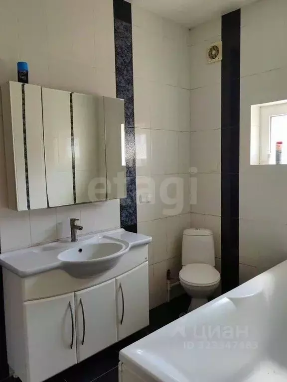 Дом в Ростовская область, Батайск Артемовская ул. (89 м) - Фото 1