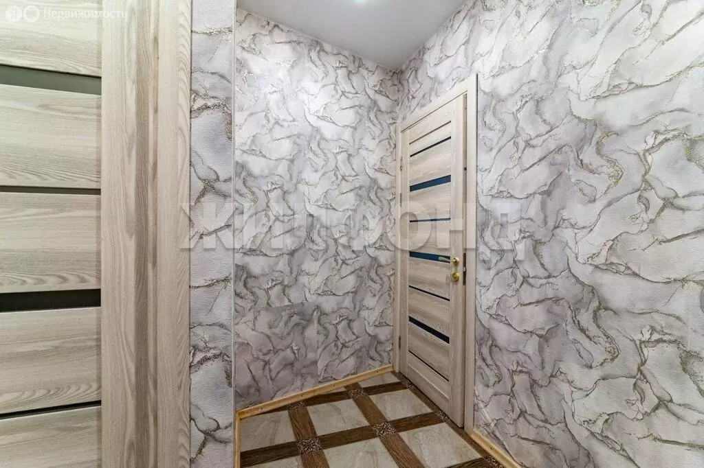 3-комнатная квартира: Барнаул, проспект Ленина, 195А (93.4 м) - Фото 2