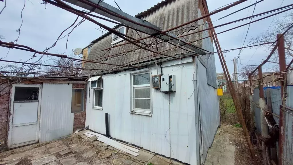 Дом в Краснодарский край, Темрюк Стимул СНТ, ул. Абрикосовая (28 м) - Фото 1