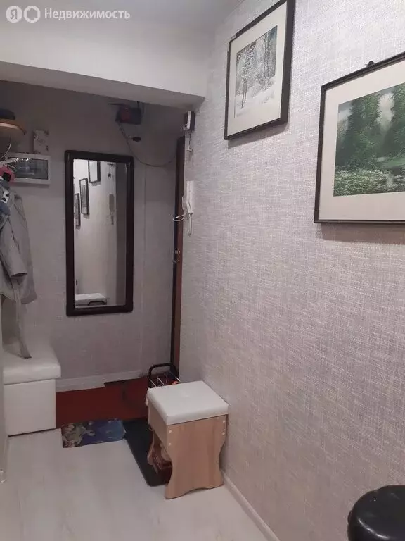 1-комнатная квартира: Екатеринбург, улица Лукиных, 10 (32 м) - Фото 0