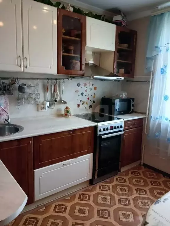 2-к кв. Белгородская область, Старый Оскол Дубрава мкр, 3 кв-л, 13 ... - Фото 0
