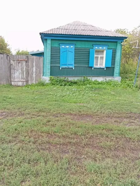 Дом в Саратовская область, Балашовский район, Родничковское ... - Фото 1