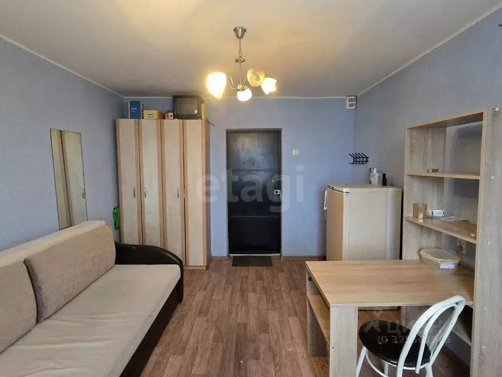 Комната Тюменская область, Тюмень ул. Республики, 216 (13.7 м) - Фото 1