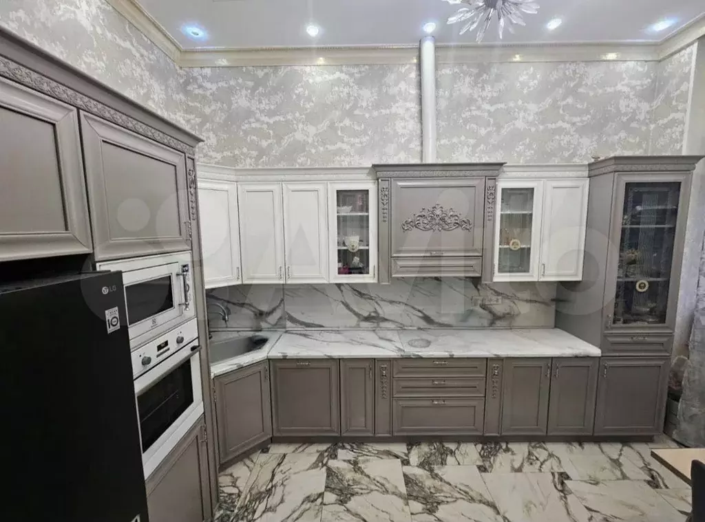 4-к. квартира, 100 м, 1/22 эт. - Фото 0