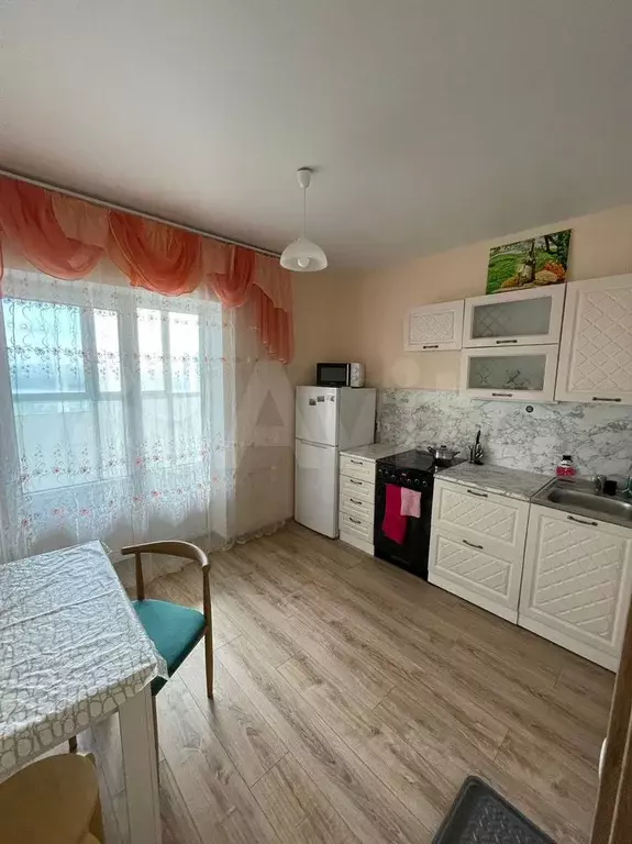 1-к. квартира, 34 м, 10/17 эт. - Фото 0