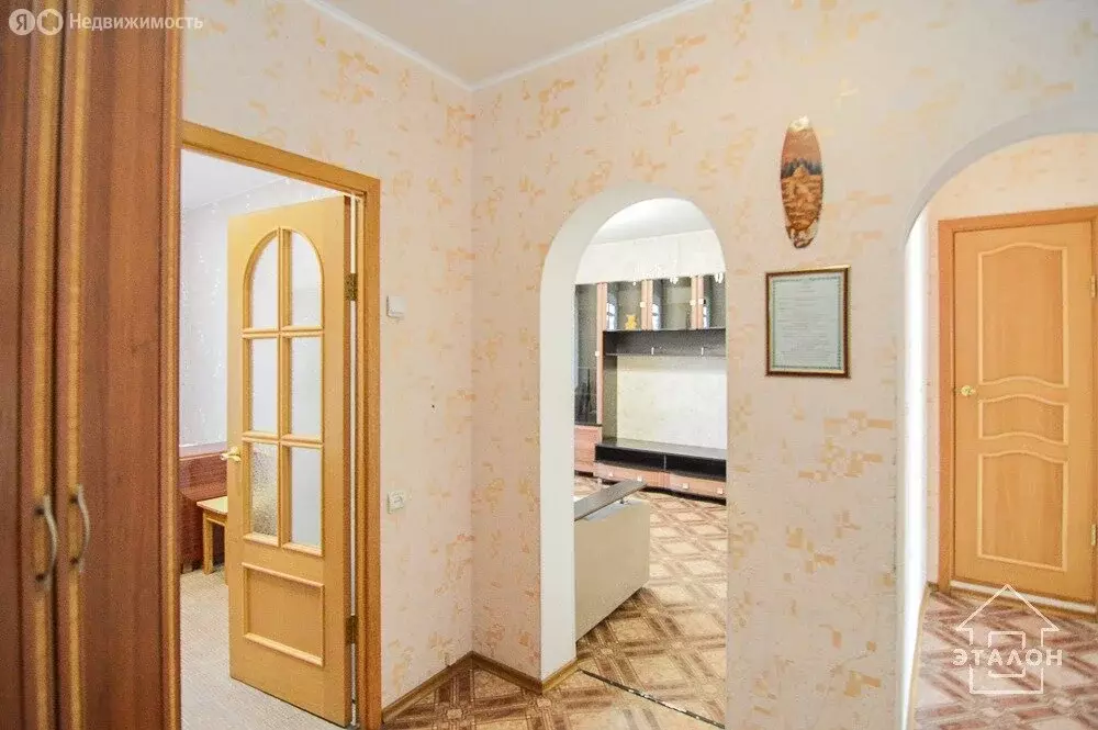 2-комнатная квартира: Омск, Краснознамённая улица, 22 (50.8 м) - Фото 0