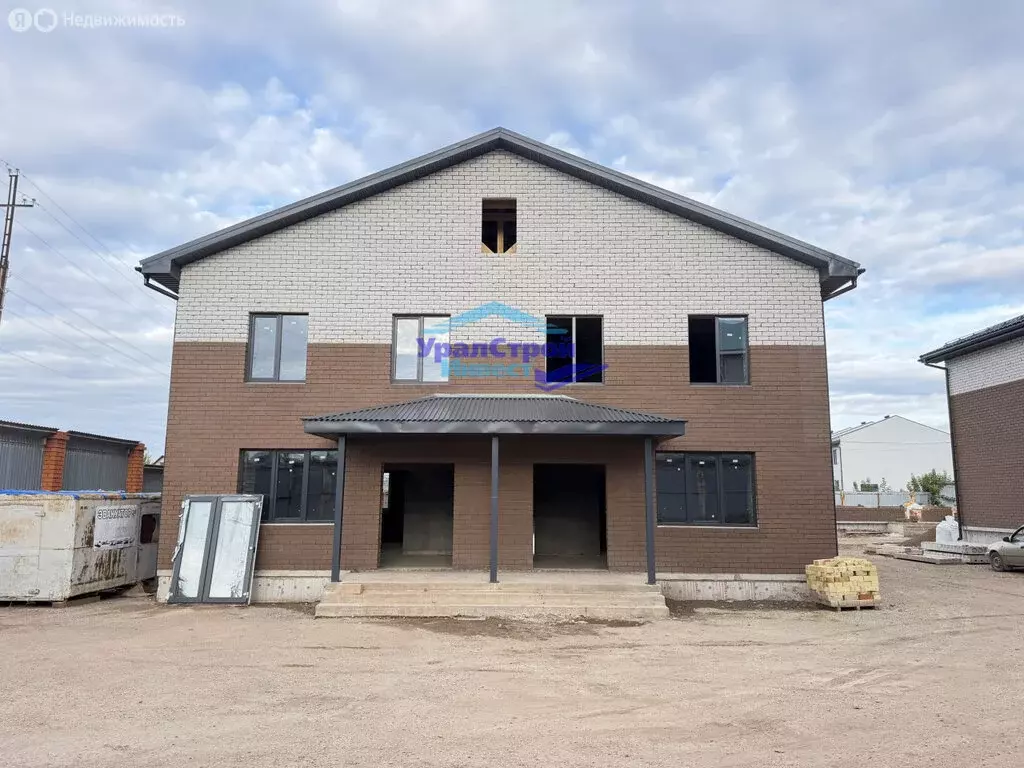 Дом в Октябрьский, Совхозная улица (120 м) - Фото 2