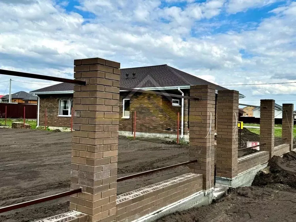 Дом в Белгородская область, Старый Оскол Пролески мкр,  (120 м) - Фото 1