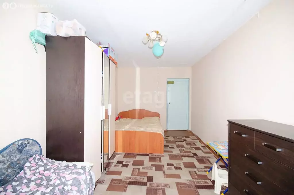 2-комнатная квартира: Ялуторовск, улица 50 лет Октября, 8 (45 м) - Фото 2