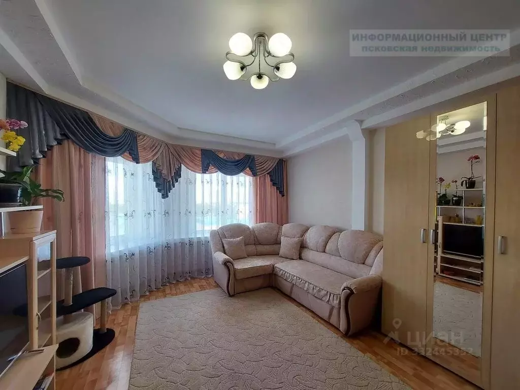 2-к кв. Псковская область, Псков ул. Шестака, 24 (69.0 м) - Фото 2
