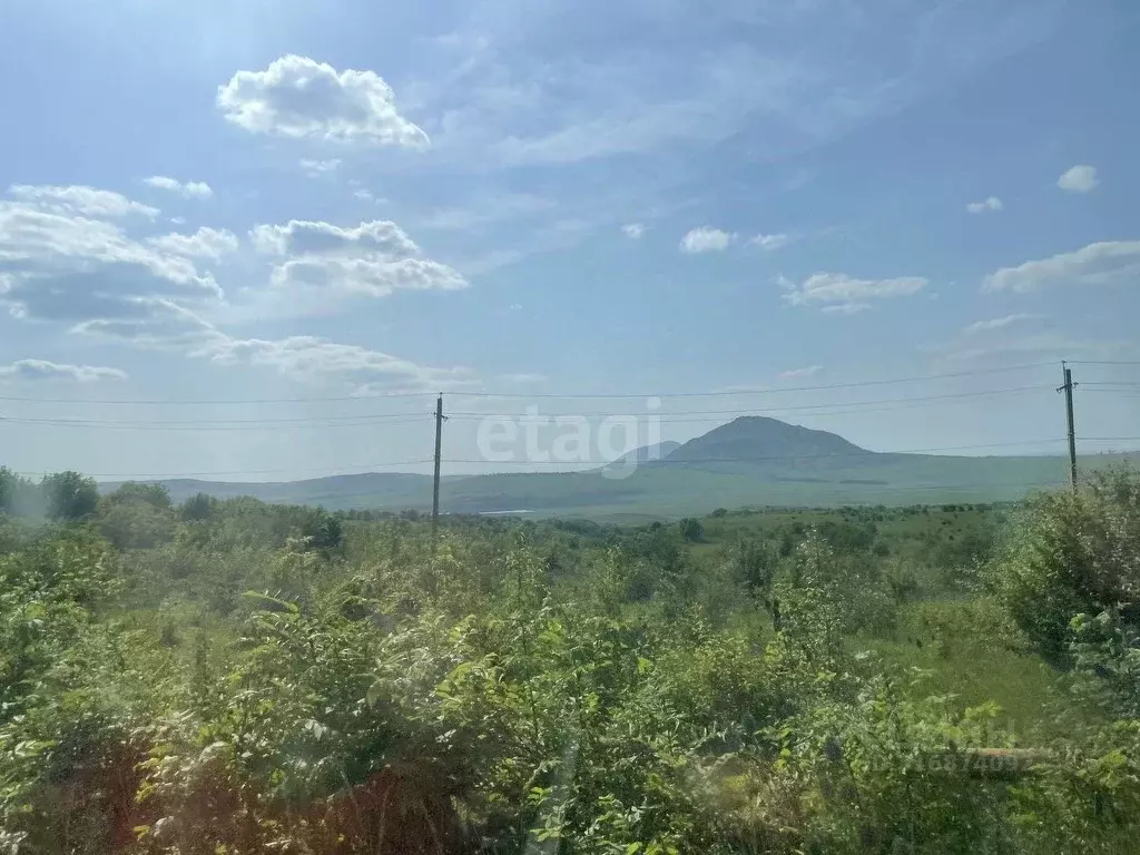 Участок в Ставропольский край, Предгорный муниципальный округ, ... - Фото 1