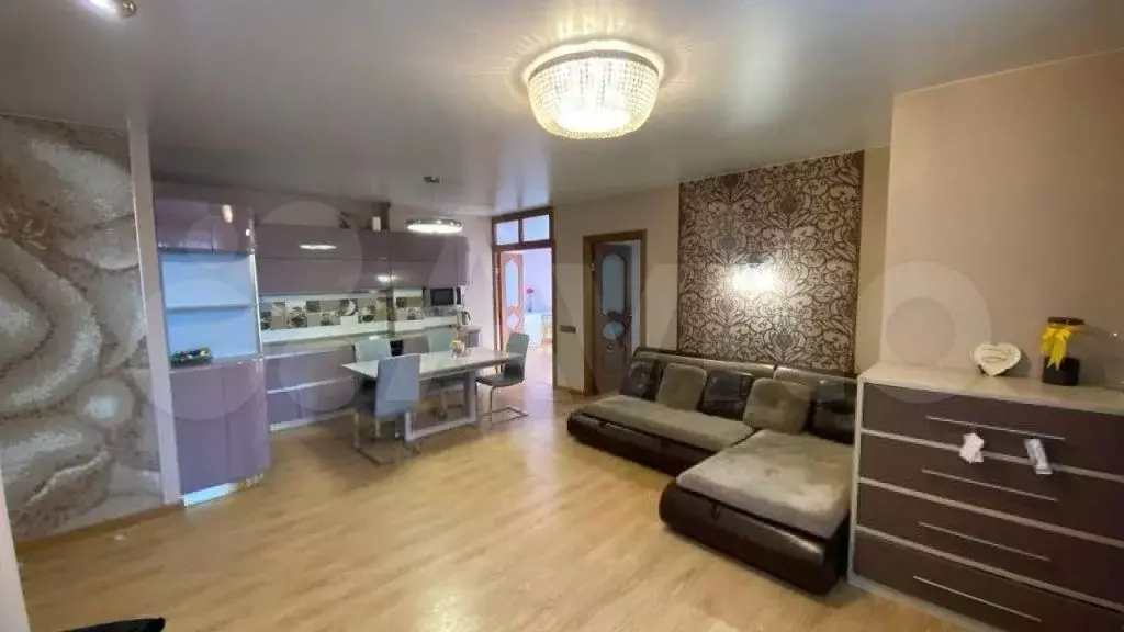 3-к. квартира, 80 м, 4/14 эт. - Фото 0