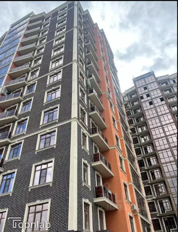 2-к кв. Кабардино-Балкария, Нальчик ул. Тлостанова, 16 (100.0 м) - Фото 0