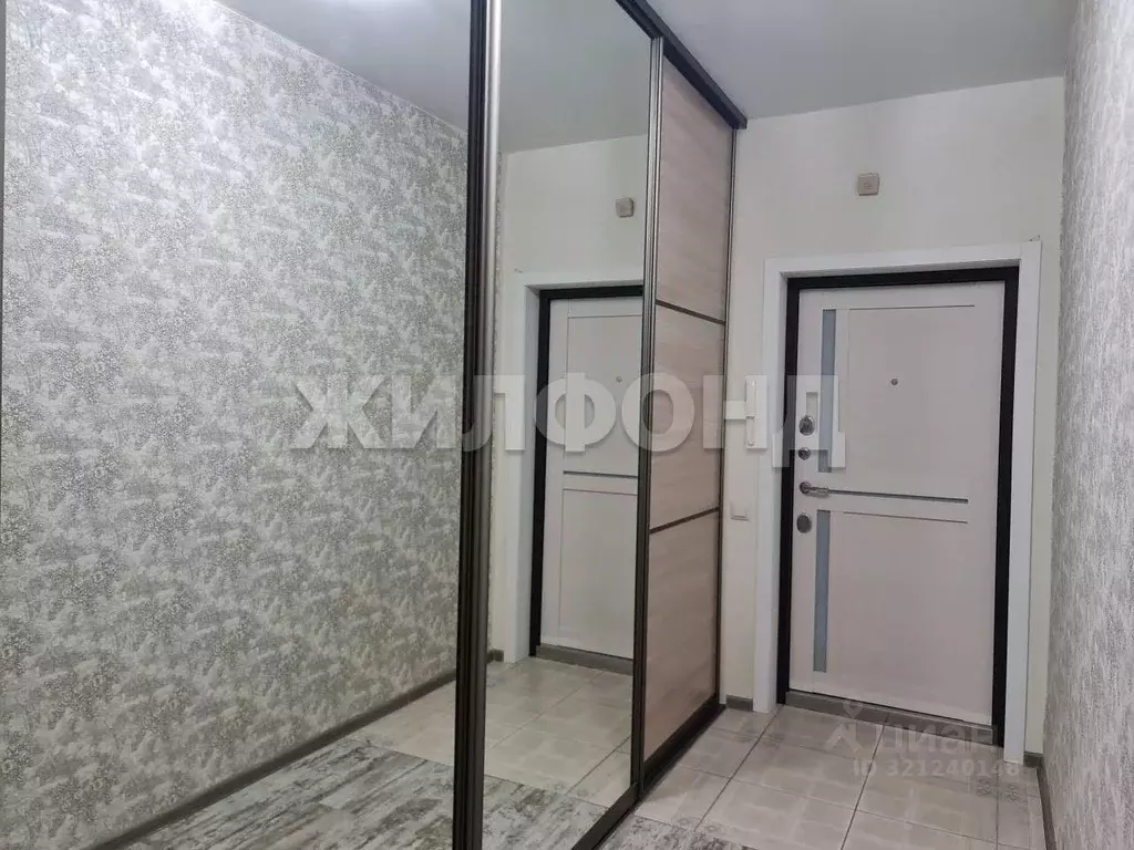 3-к кв. Новосибирская область, Новосибирск ул. Кошурникова, 22/6 (69.1 ... - Фото 2