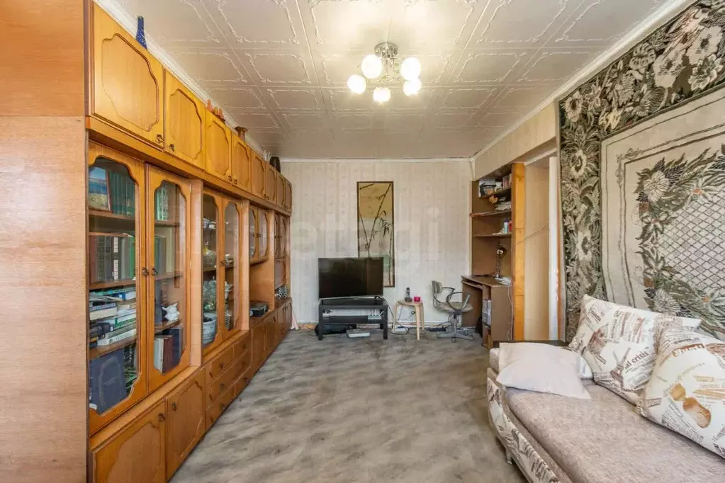 3-к кв. Омская область, Омск Городок Нефтяников мкр, ул. ... - Фото 1