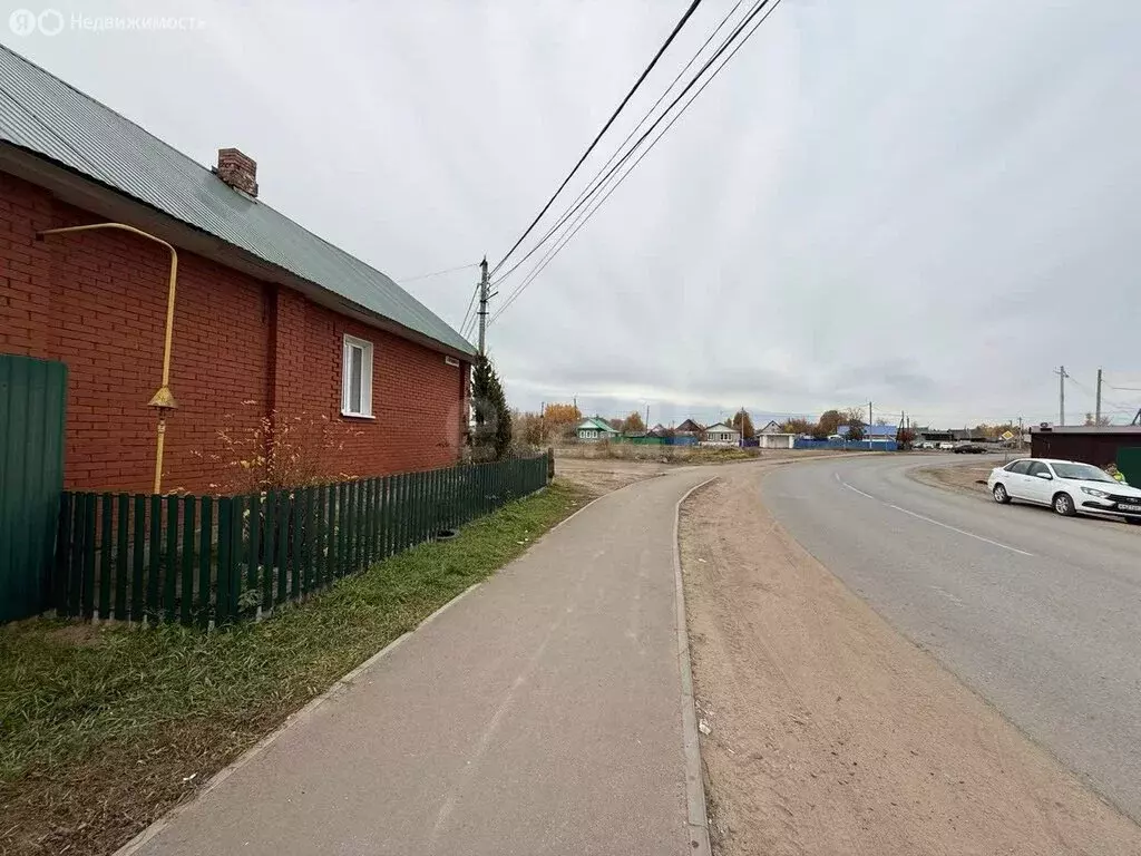 Дом в Камбарка, улица А. Матросова (150 м) - Фото 2
