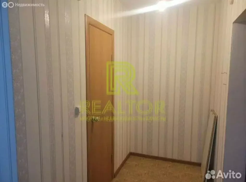 Квартира-студия: Красный Сулин, Горняцкий микрорайон, улица ... - Фото 0