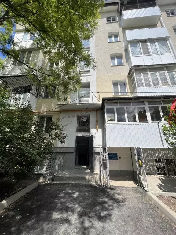 2-к кв. Крым, Симферополь ул. Киевская, 86 (43.4 м) - Фото 0