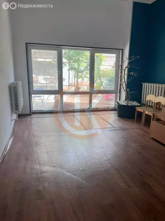 5-комнатная квартира: Симферополь, улица Воровского, 22 (150 м) - Фото 1