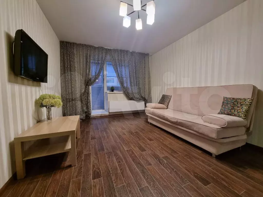 1-к. квартира, 40 м, 2/14 эт. - Фото 0